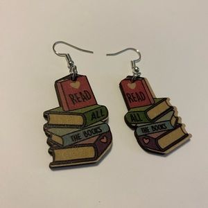 Teacher spirit day earrings “Read All the Books” Back to school gift ✏️ 📚👂